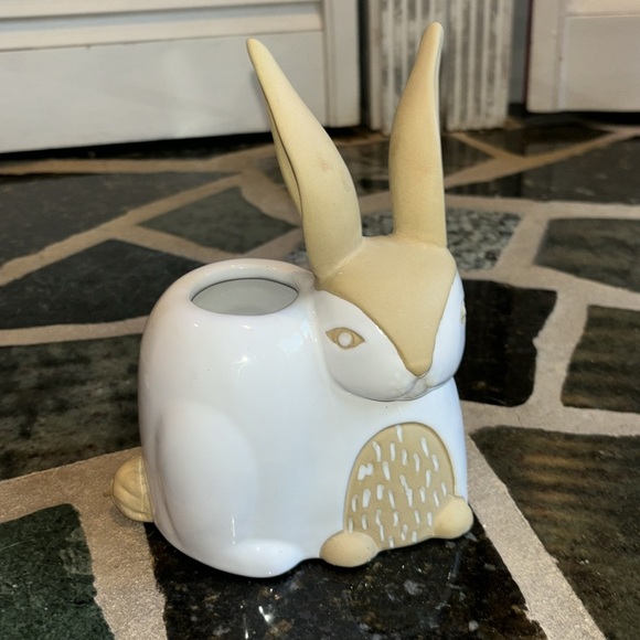 Anthropologie Vase Planter WOODLAND CREATURE Stoneware RABBIT Bunny Handpainted - Picture 2 of 5